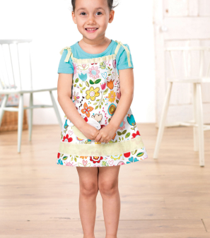 Girl’s patch pocket summer dress